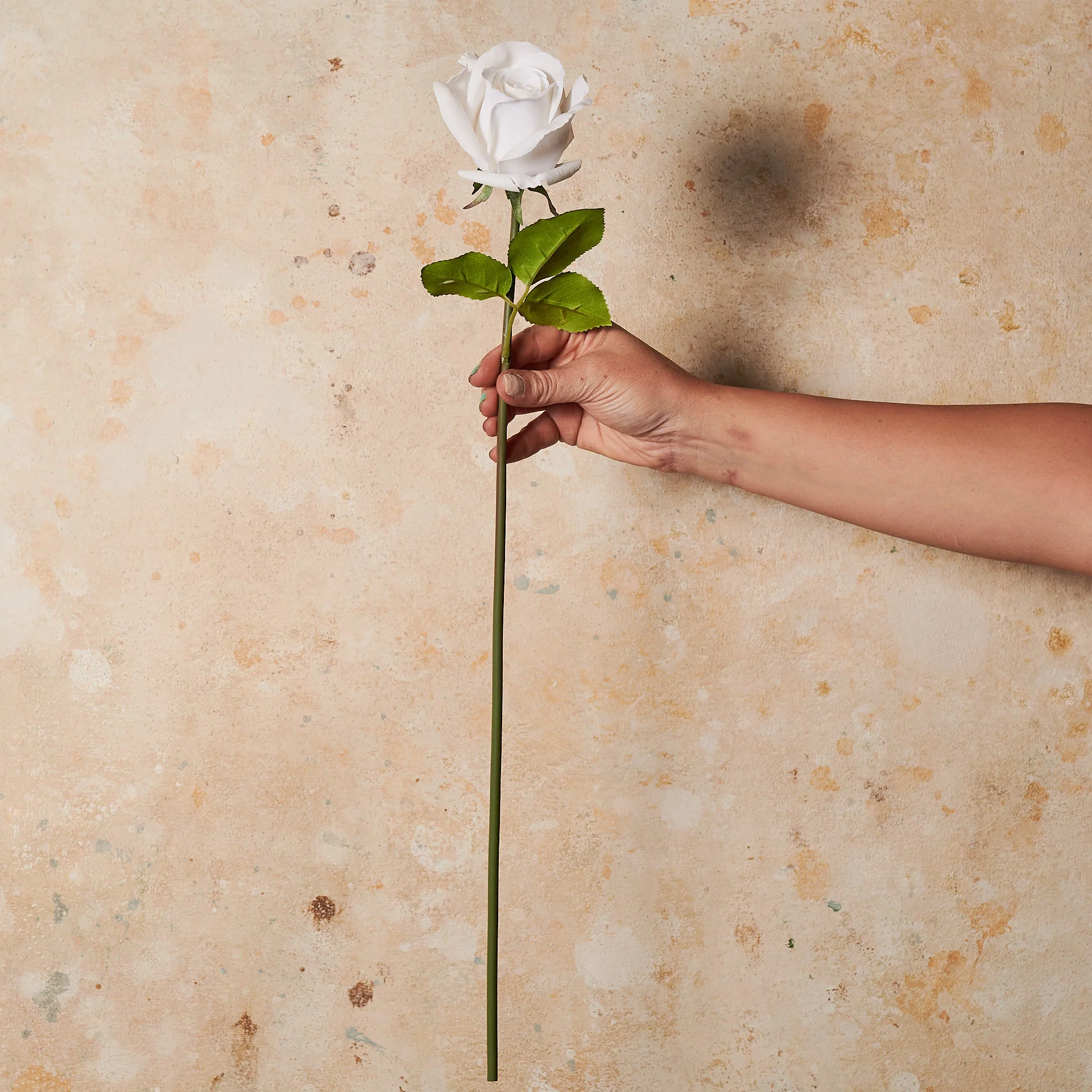 Rose Yvie Real Touch Flower Stem - Image 3