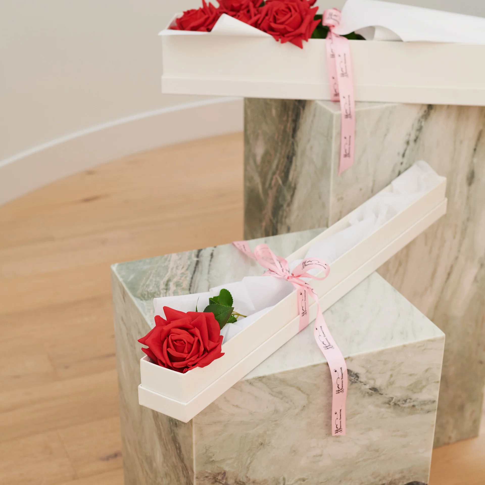 The Signature Rose Collection - Image 5